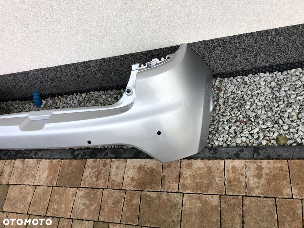 Renault Clio III zderzak tylny - 2