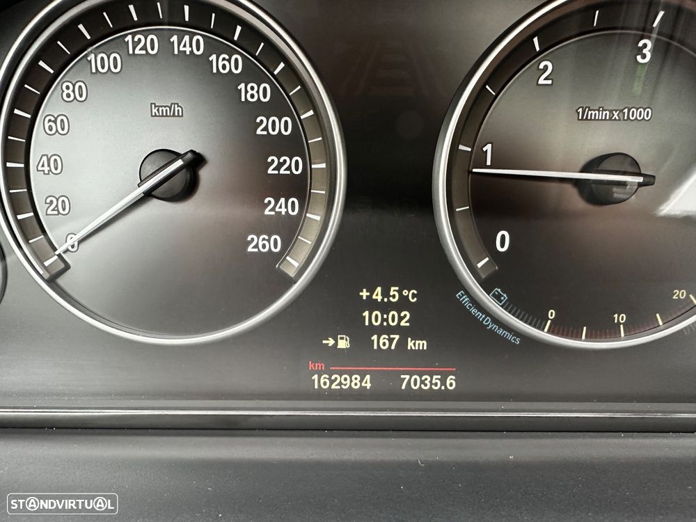 BMW 520 d Pack M - 38