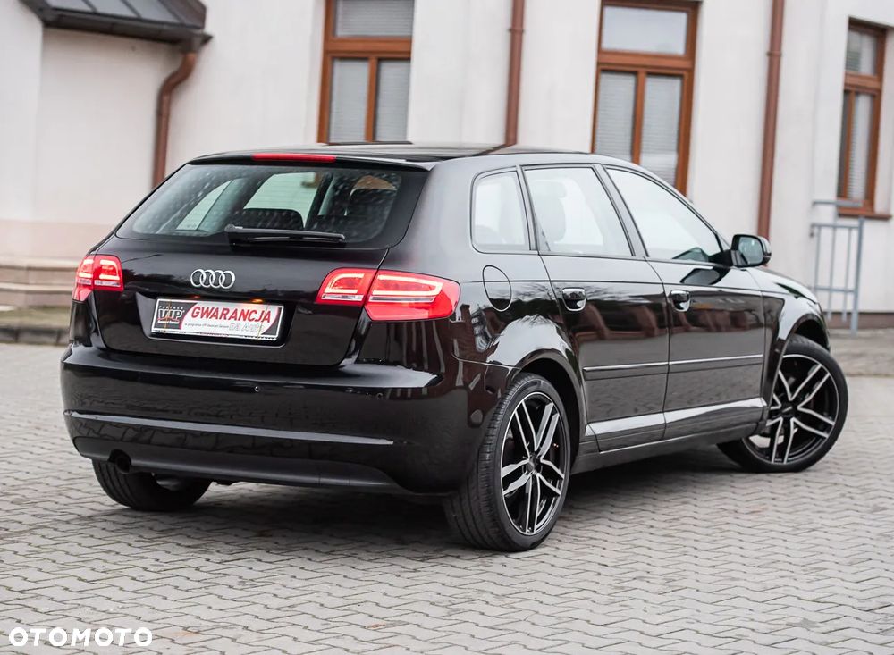 Audi A3 Sportback - 13