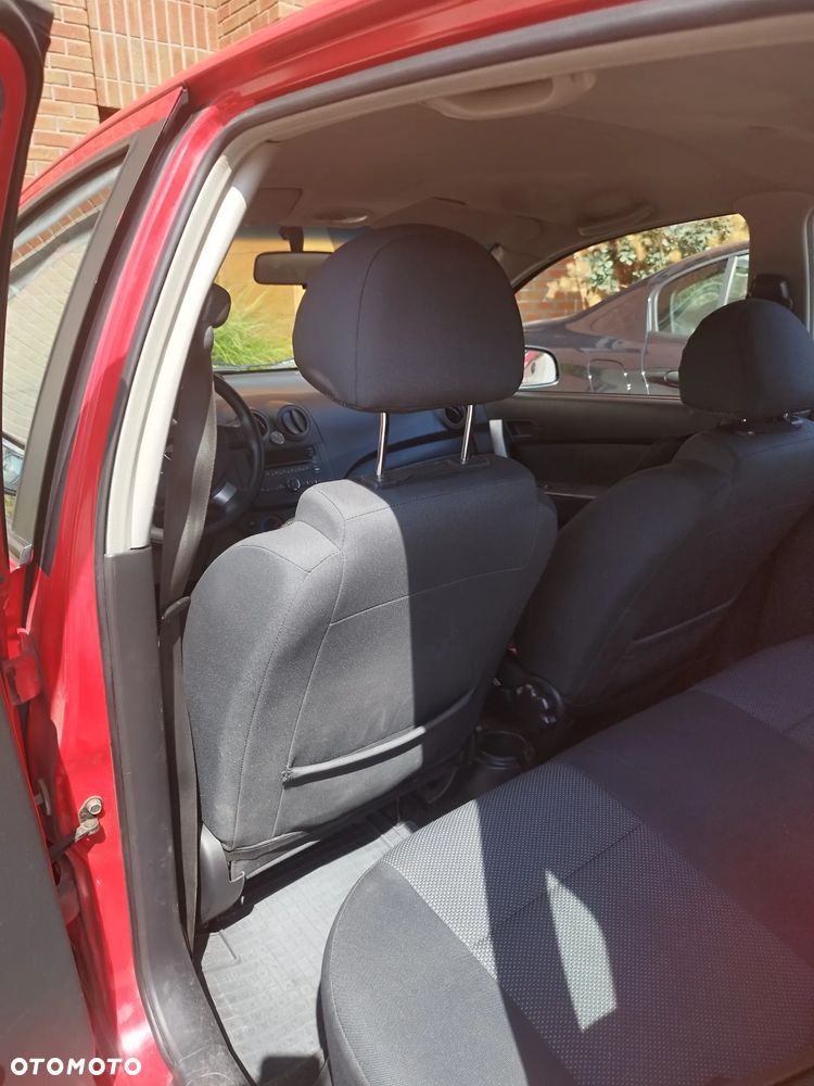 Chevrolet Aveo 1.2 16V Base+ - 21