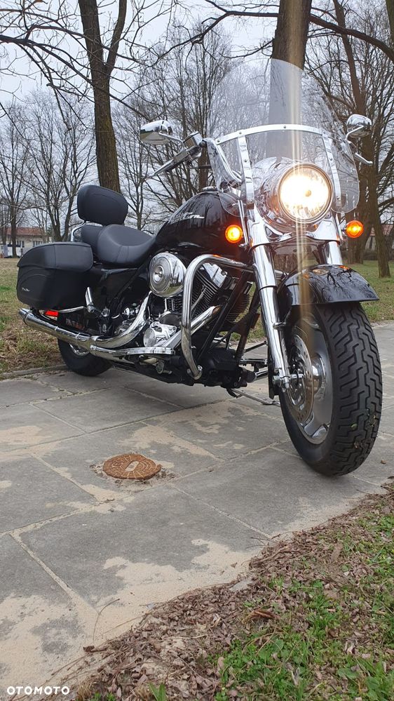Harley-Davidson Touring Road King - 23