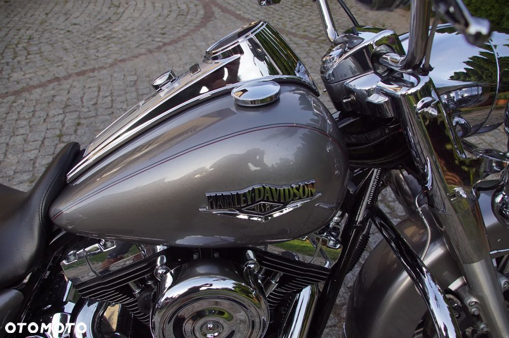 Harley-Davidson Touring Road King - 15