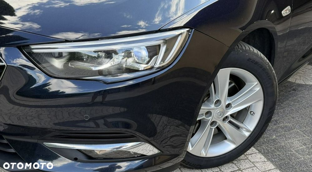 Opel Insignia - 10