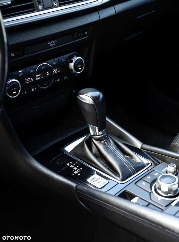 Mazda 3 2.0 Skypassion EU6 - 8