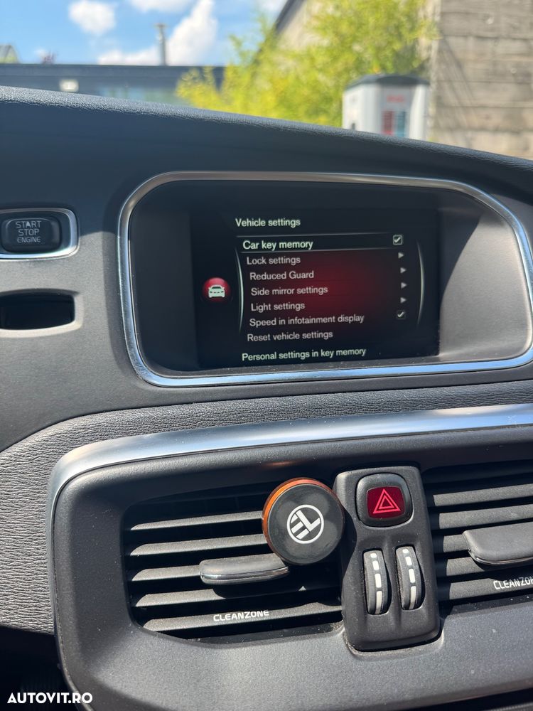 Volvo V40 D3 - 17