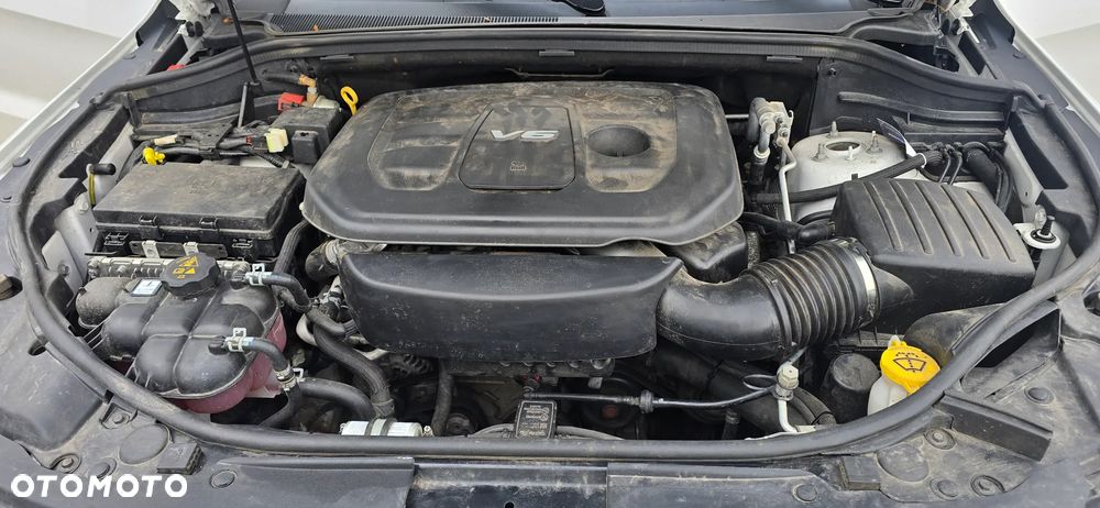 Jeep Grand Cherokee - 38