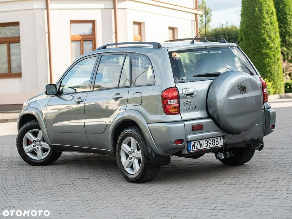 Toyota RAV4 D-4D 4x4 Executive - 13