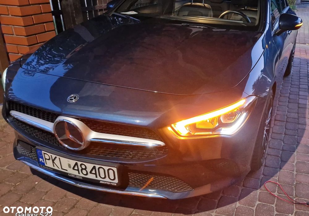 Mercedes-Benz CLA 180 7G-DCT - 11