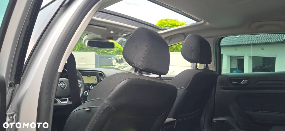 Renault Megane ENERGY dCi 110 EDC BOSE EDITION - 34