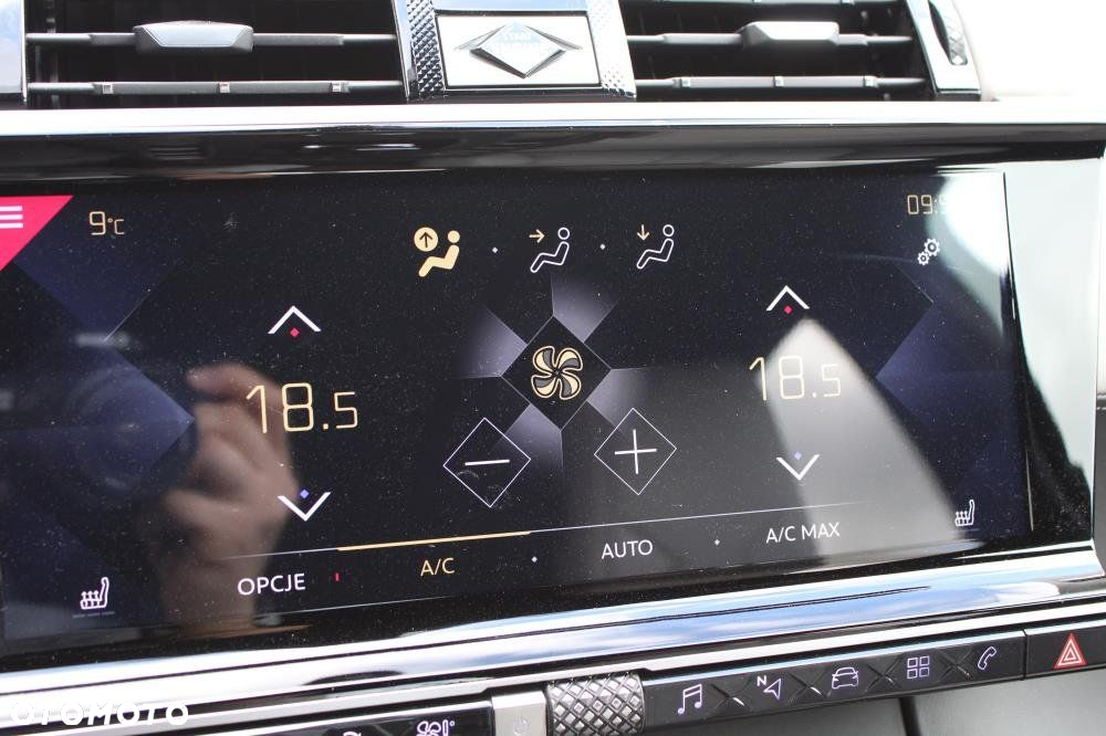 DS Automobiles DS 7 Crossback - 33
