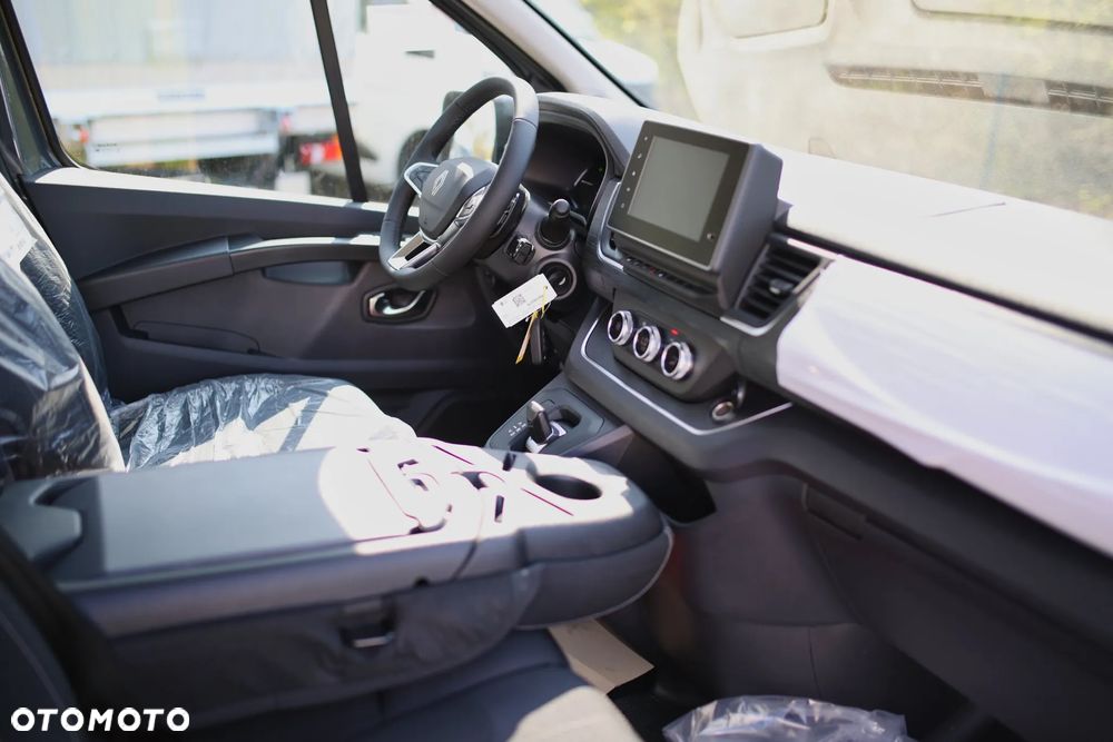Renault Trafic - 6