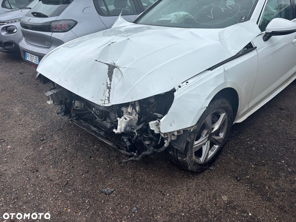 Audi A4 Avant 40 TDI quattro S tronic - 2