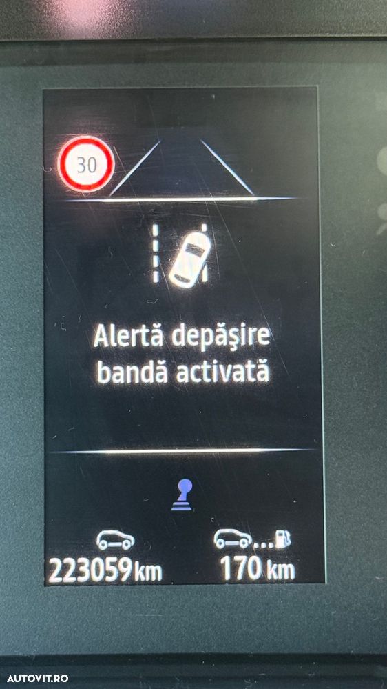 Renault Clio Energy dCi 110 Start & Stop INTENS - 24