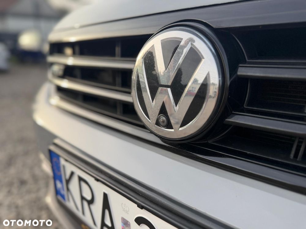 Volkswagen Passat 2.0 TDI SCR 4Motion DSG Elegance - 20