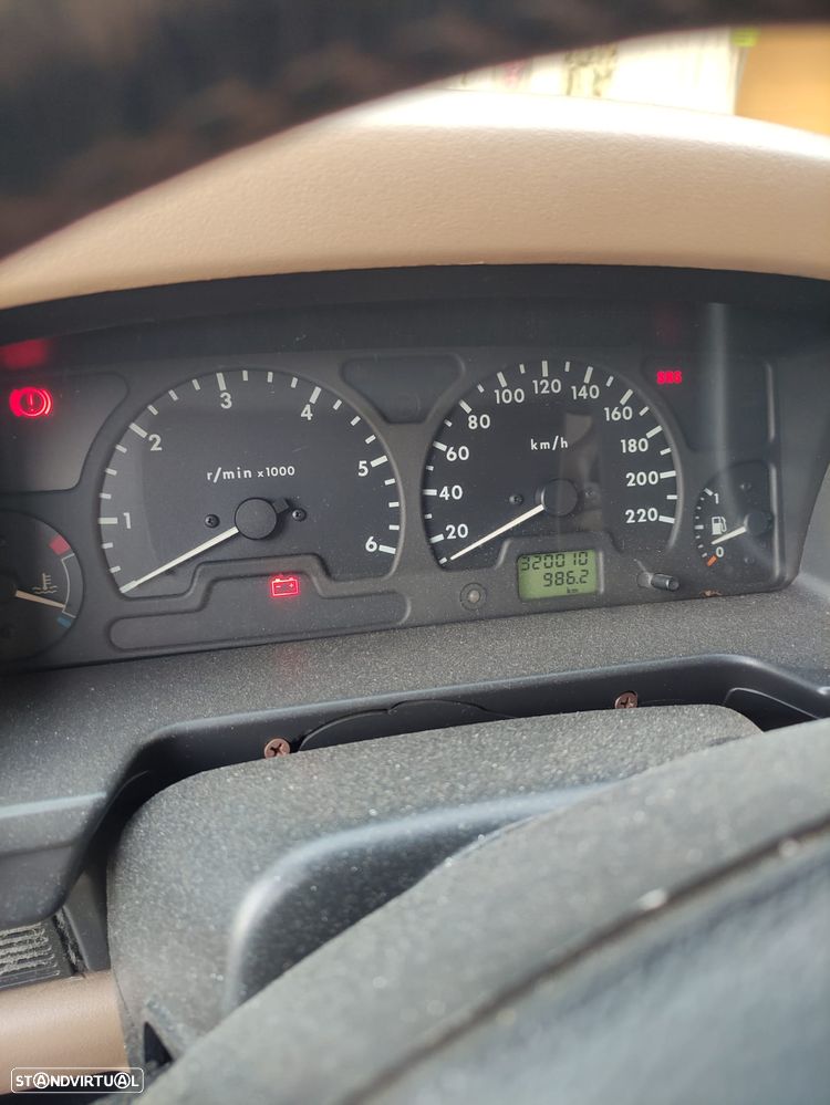 Land Rover Discovery 2.5 TD5 - 7