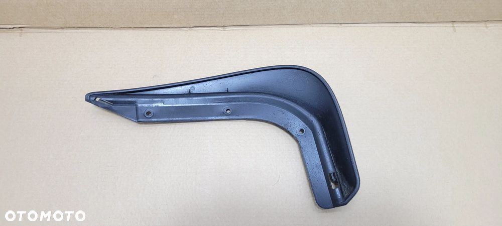 SKODA SUPERB CHLAPACZ TYŁ LEWY 3T5821821 - 3