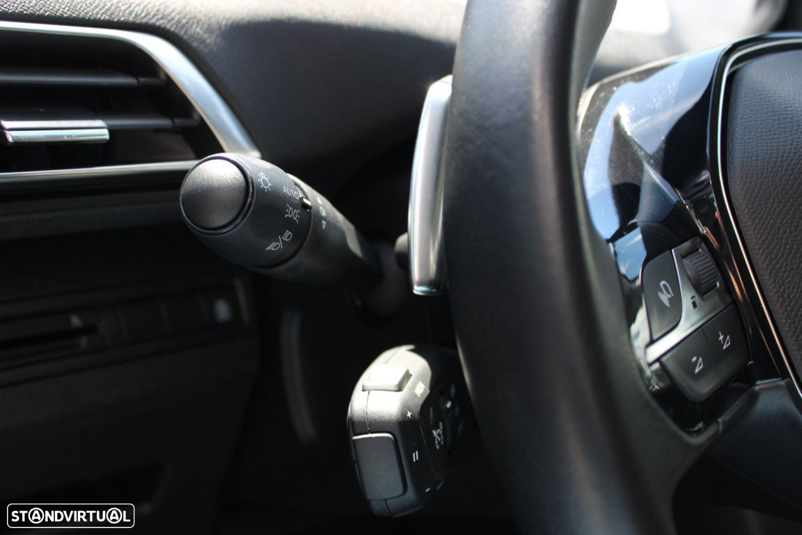 Peugeot 5008 1.2 PureTech Allure Pack EAT8 - 21