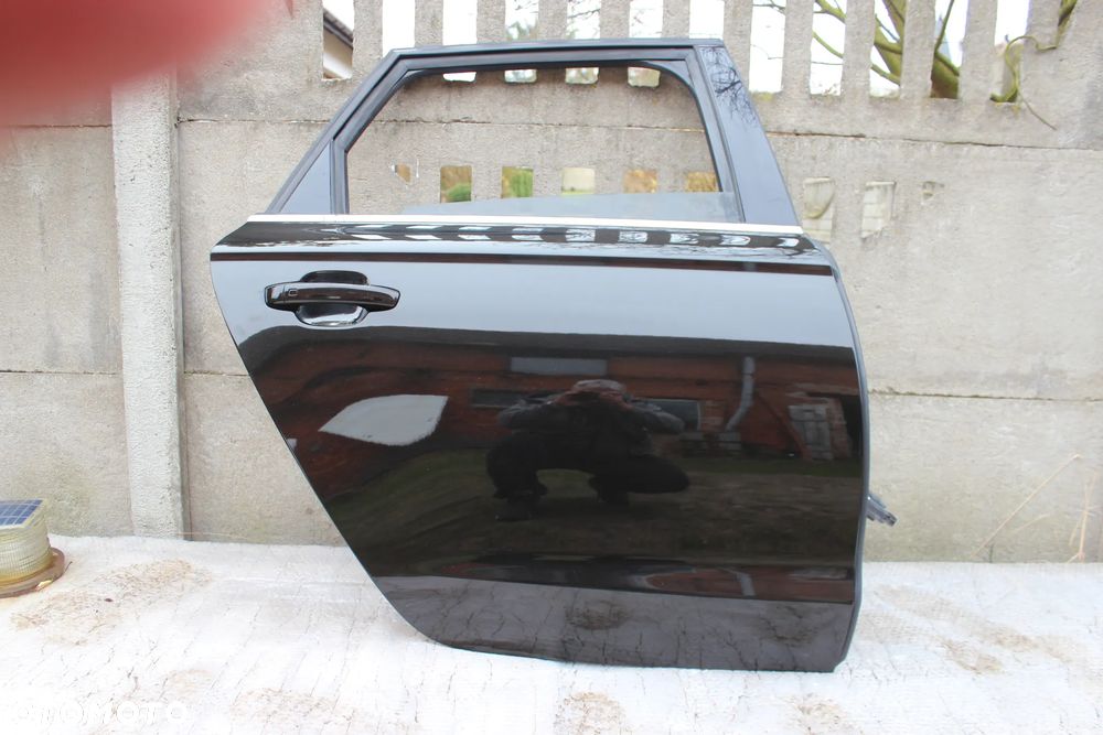 DRZWI TYLNE PRAWE AUDI A6 C7 AVANT LY8X 2015