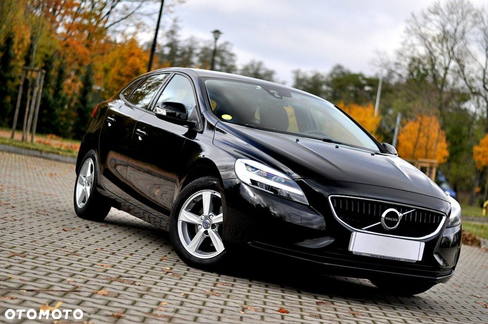 Volvo V40 D2 Drive-E Momentum - 2