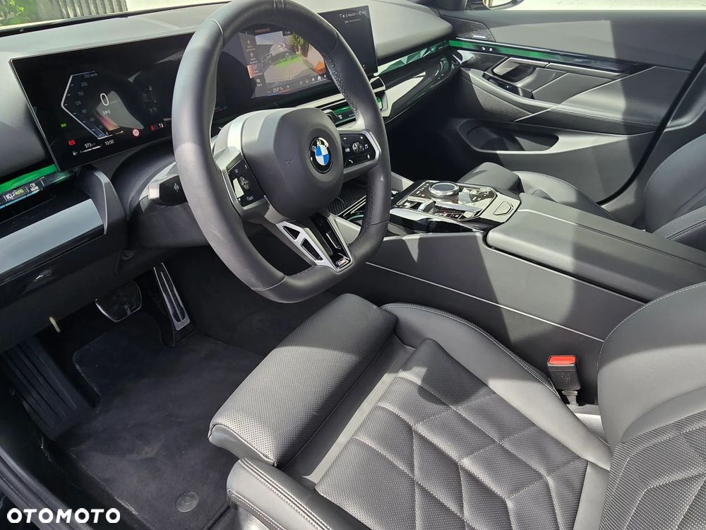 BMW Seria 5 520d xDrive mHEV M Sport - 7
