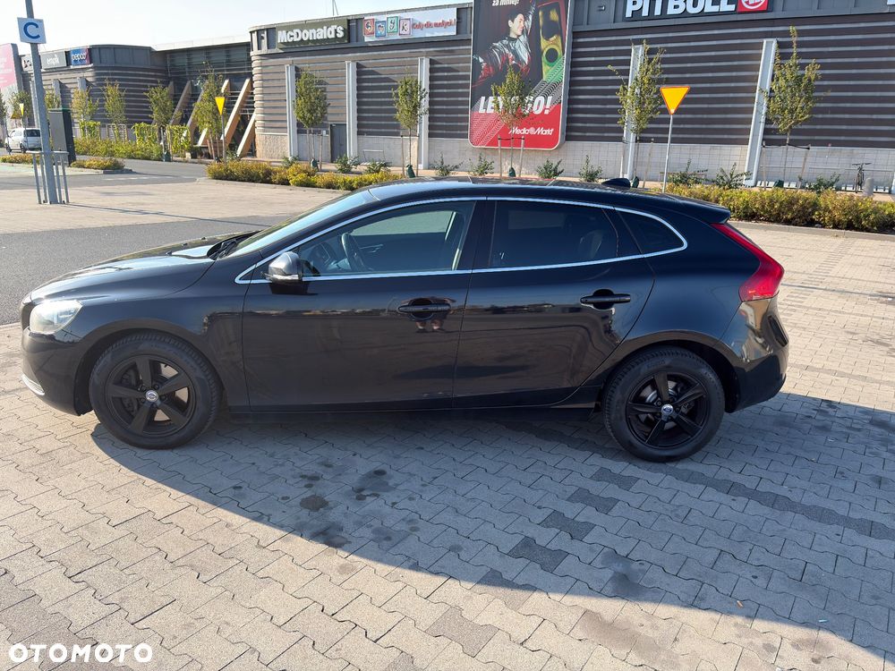 Volvo V40 D4 Momentum - 8
