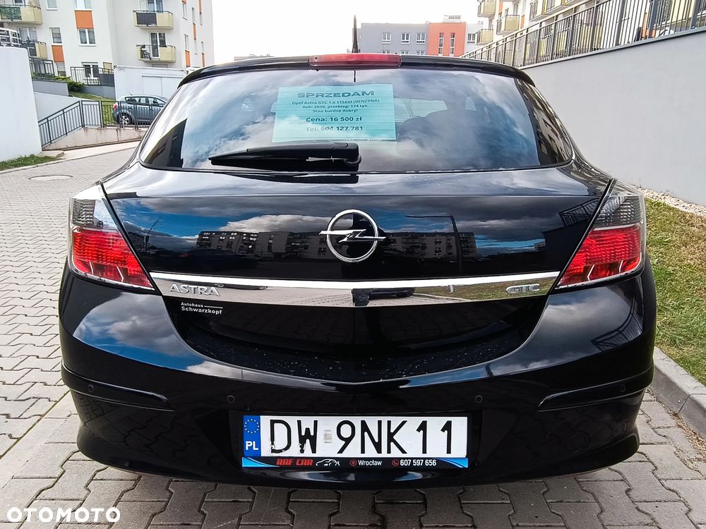 Opel Astra GTC 1.6 - 8