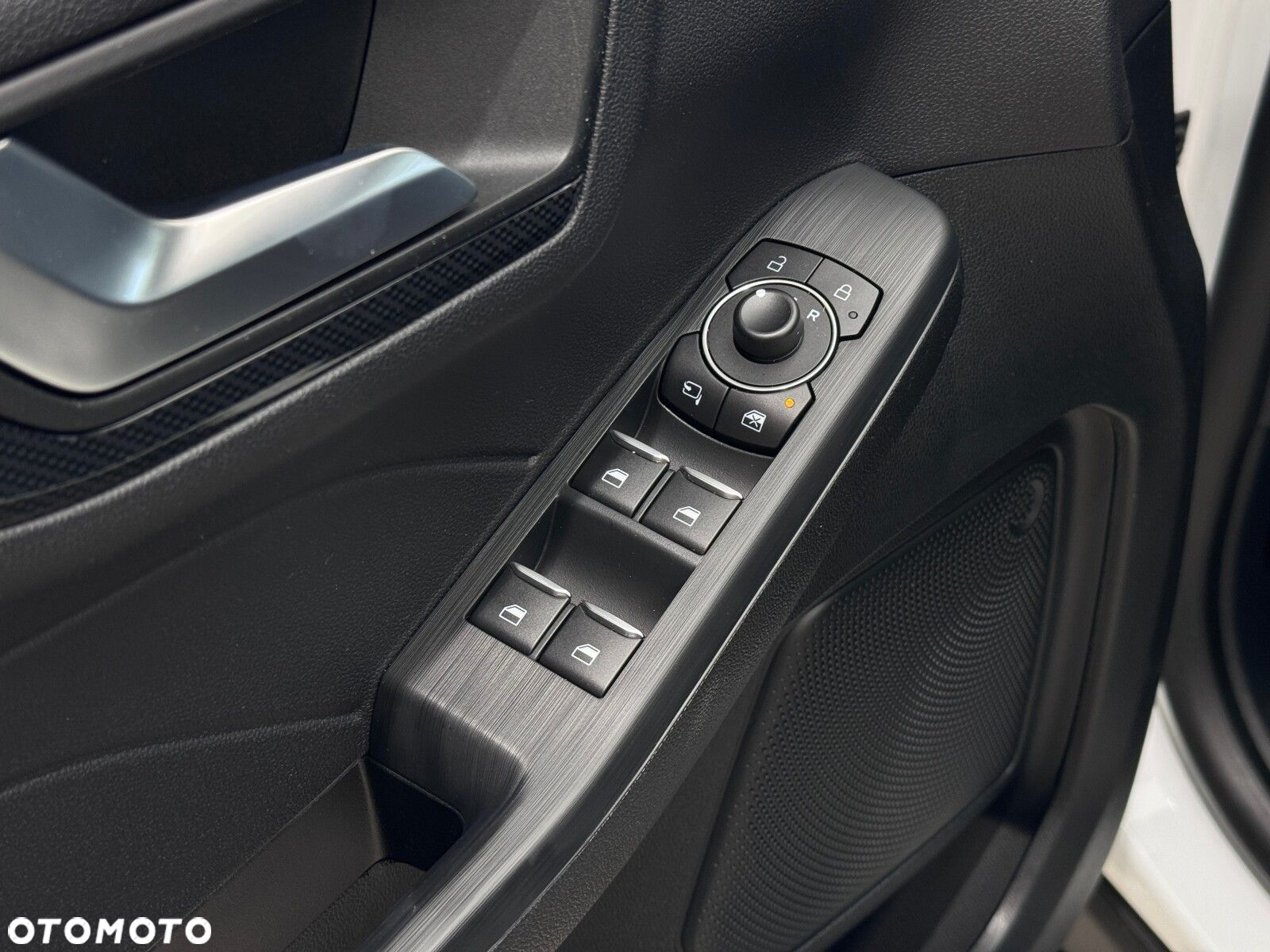 Ford Kuga - 19