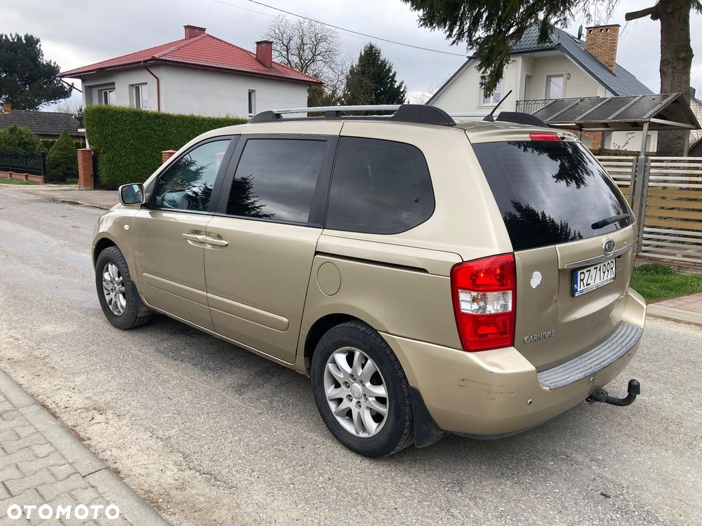 Kia Carnival 2.9 CRDi Freedom - 5