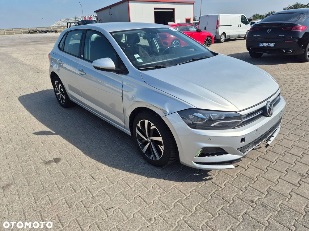Volkswagen Polo - 2