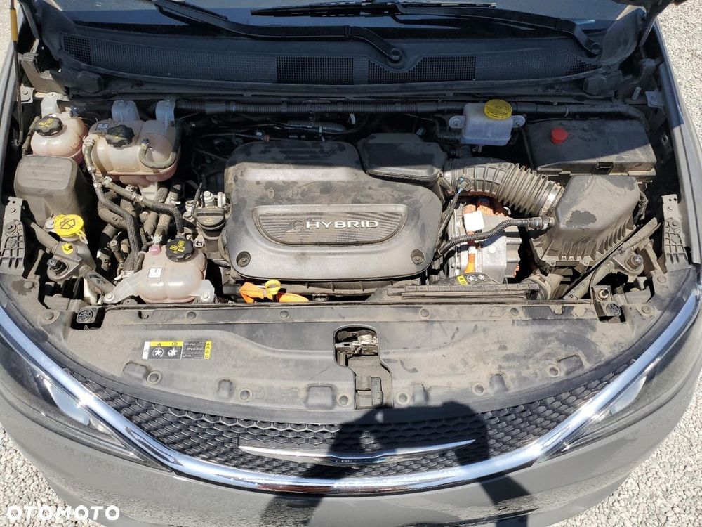 Chrysler Pacifica - 11