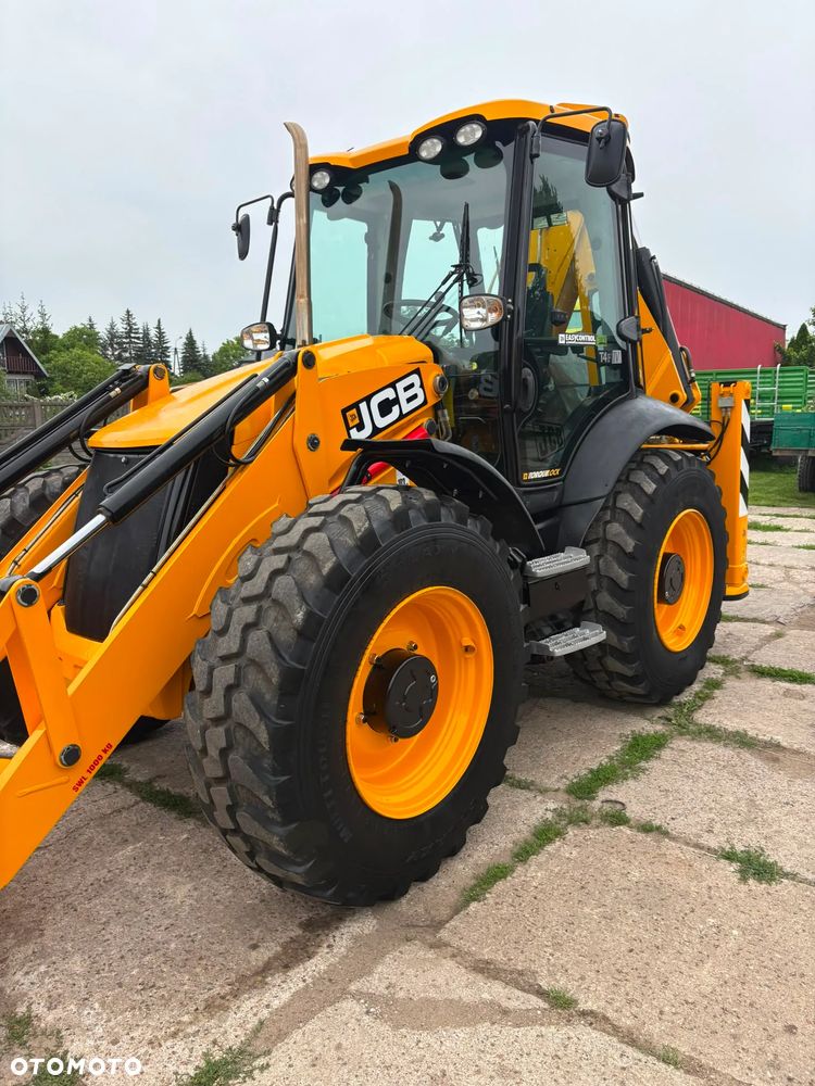 JCB 4CX - 14