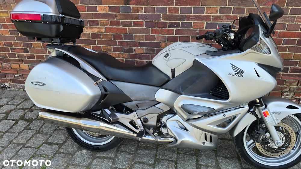 Honda Deauville - 21