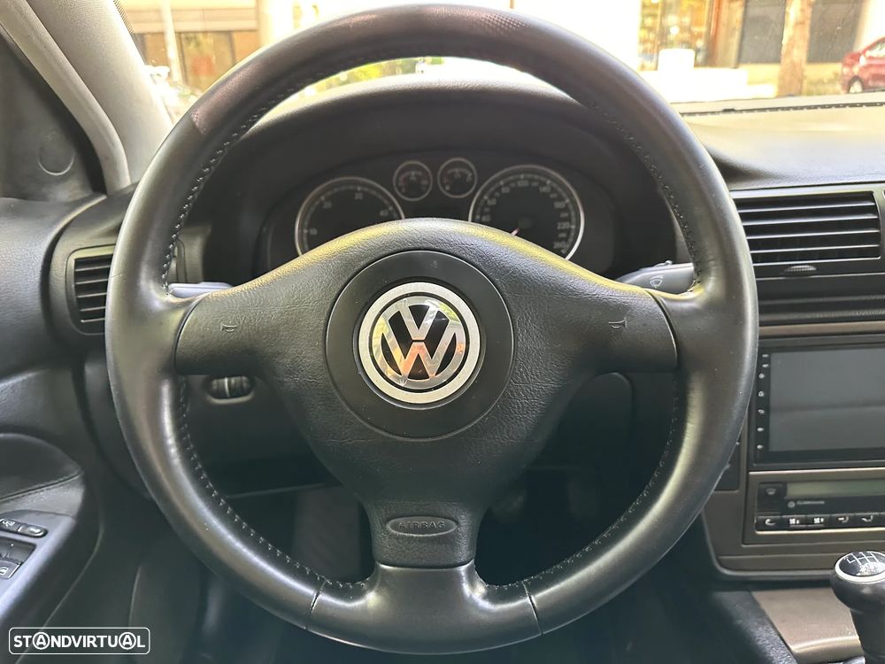 VW Passat Variant 1.9 TDi Confl Top EC - 30