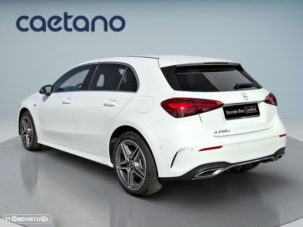Mercedes-Benz A 250 e - 6