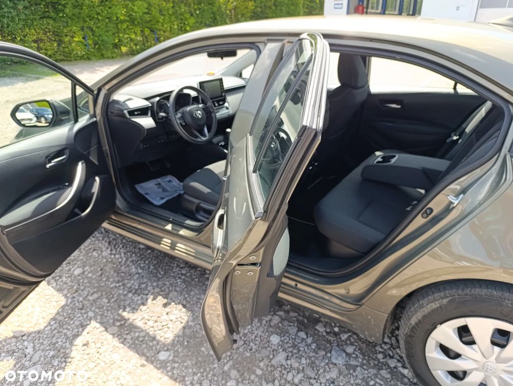 Toyota Corolla 1.8 Hybrid Comfort - 16
