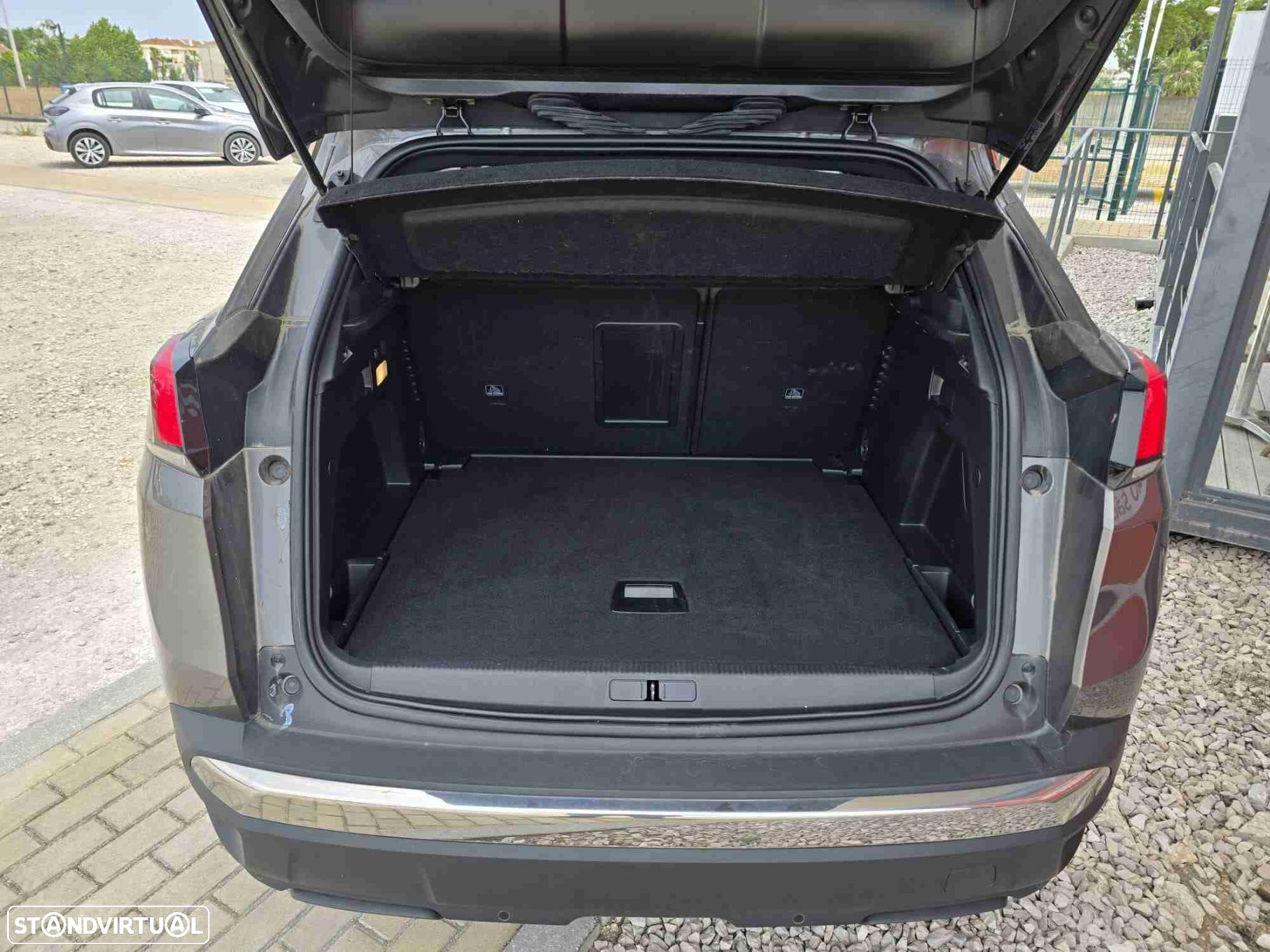 Peugeot 3008 1.5 BlueHDi Allure Pack EAT8 - 5