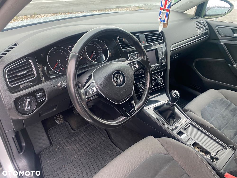 Volkswagen Golf 1.6 TDI DPF Highline - 7
