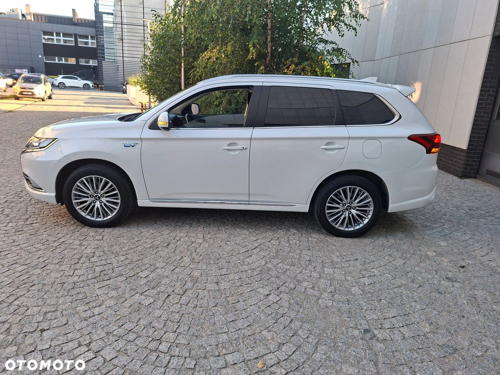 Mitsubishi Outlander Intense - 4