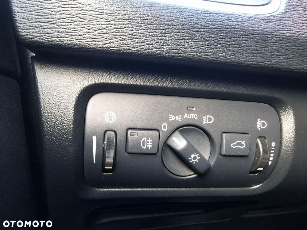 Volvo V40 T3 Kinetic - 30