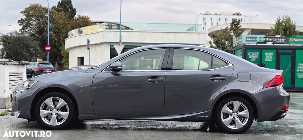 Lexus Seria IS 300h Executive Plus - 24
