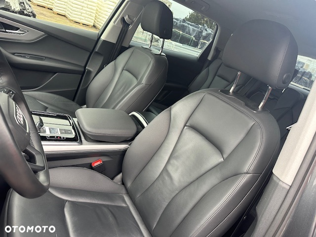 Audi Q7 - 6