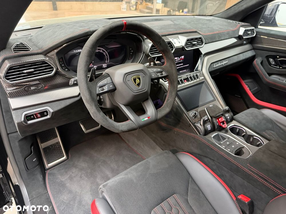 Lamborghini Urus - 5