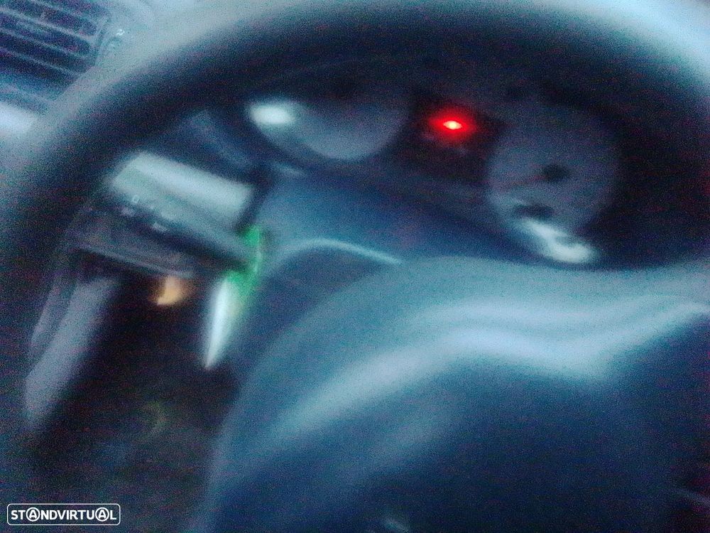 Renault Clio 1.9 D RN - 10