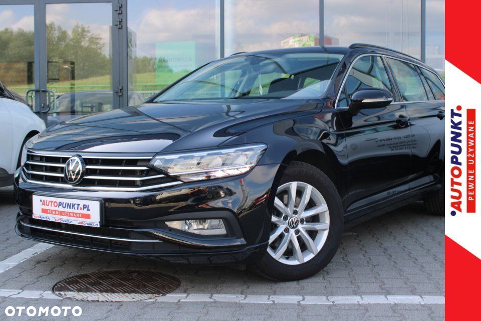 Volkswagen Passat - 1