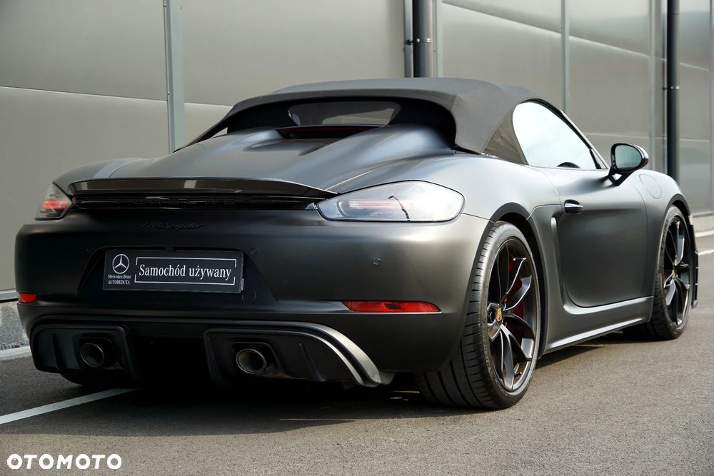 Porsche 718 Spyder - 6