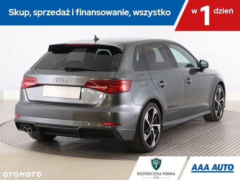 Audi A3 Sportback - 7