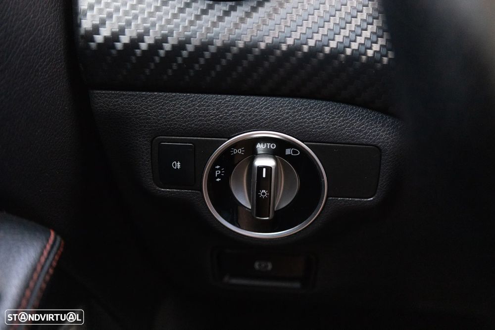 Mercedes-Benz A 45 AMG 4-Matic - 31