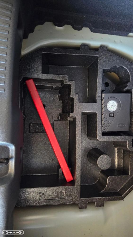 Citroën C3 Turbo 100 Stop&Start MAX - 36