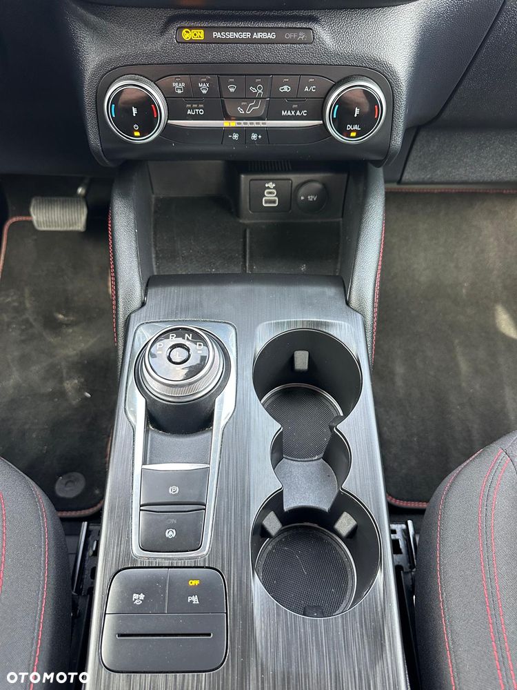 Ford Kuga 2.5 Duratec FHEV 4x4 ST-LINE X - 14