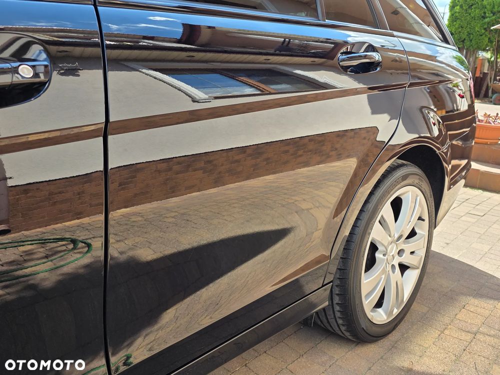 Mercedes-Benz Klasa C 180 BlueEFFICIENCY Elegance - 6